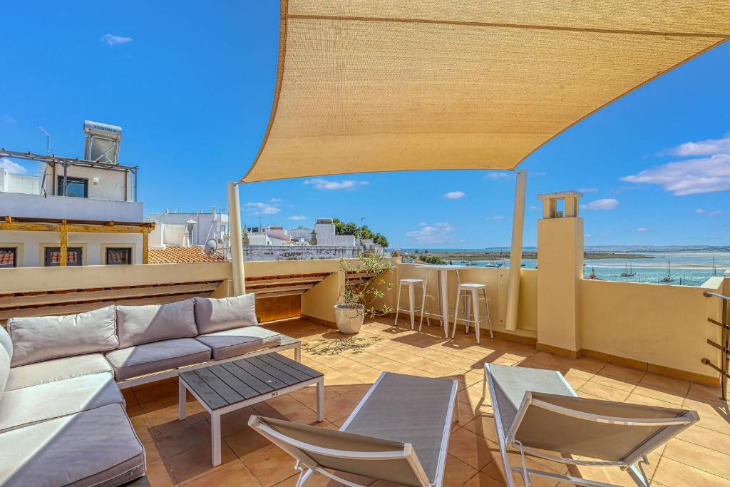 Casa Sunset - Beautiful Apartments in the centre of Alvor with Roof Terrace