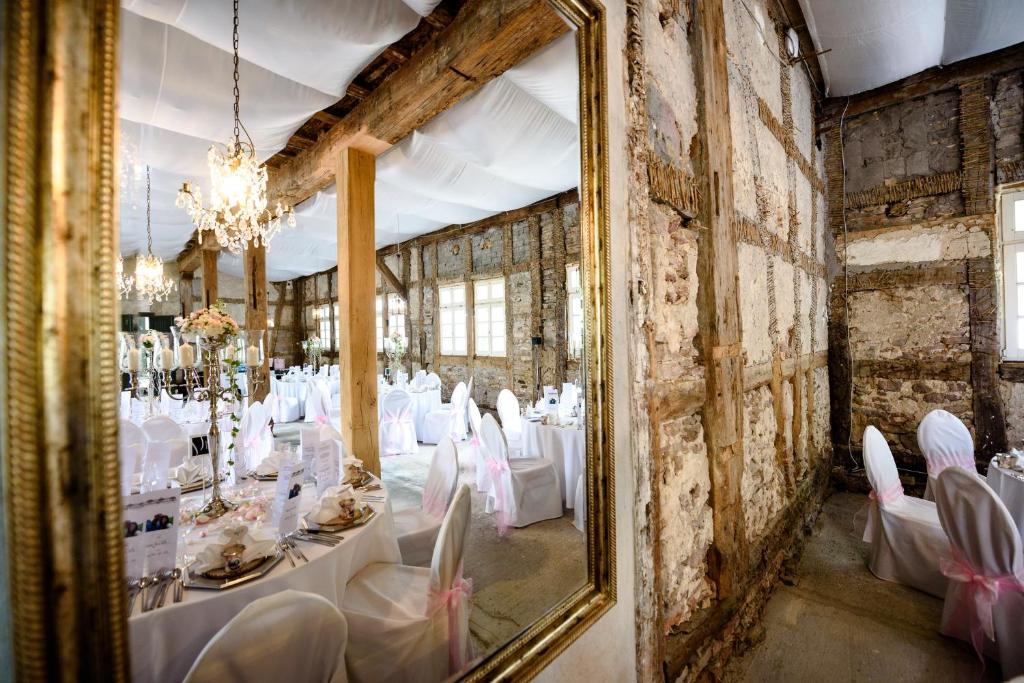 Restaurace v ubytování Jagdschloss Mönchbruch