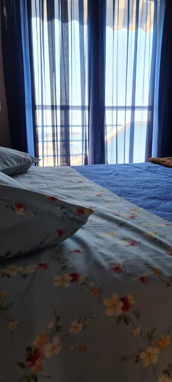 Postel nebo postele na pokoji v ubytování Sea view apartment 1