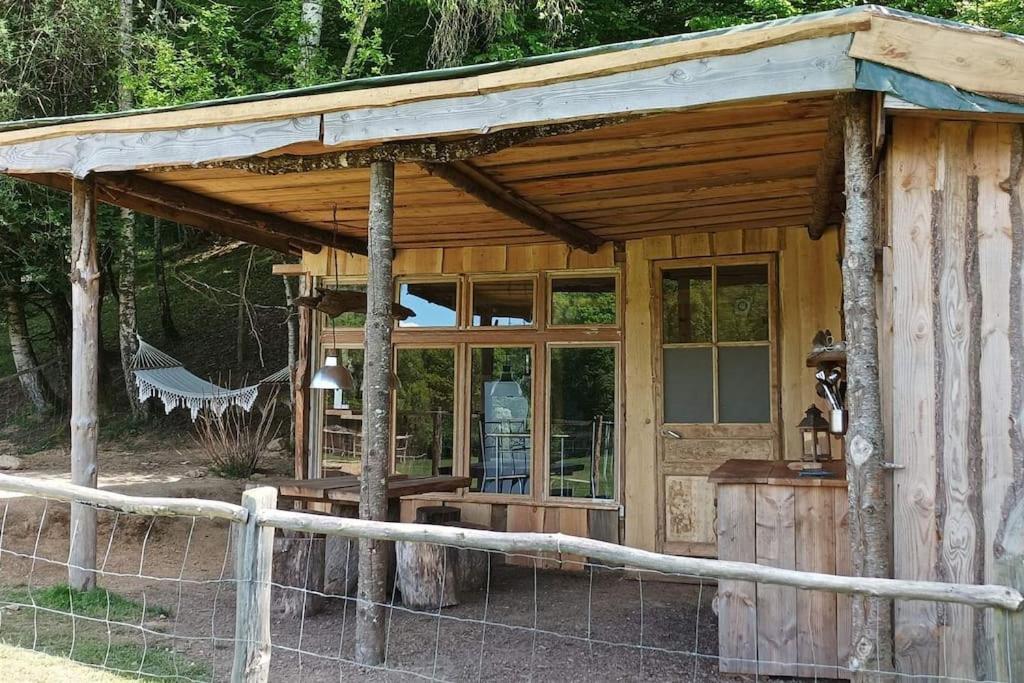 Fotografia z galérie ubytovania Cabane aux papillons v destinácii Saint-Éloy-les-Tuileries