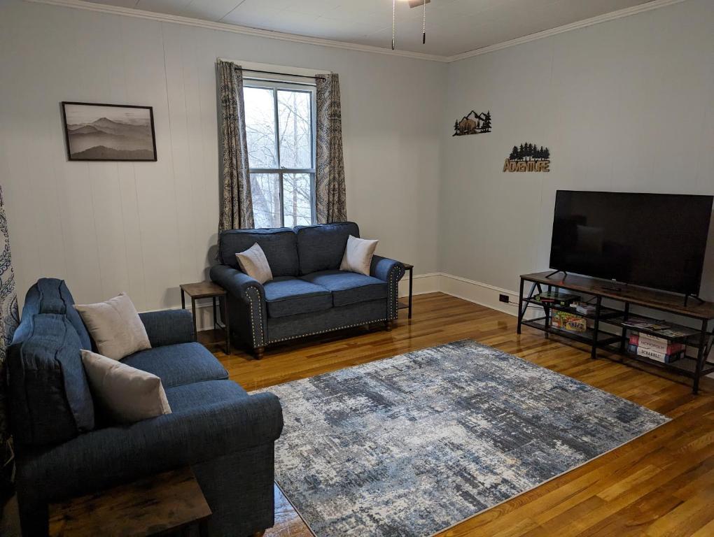 Vacation Home Quaint Downtown Black Mountain House, NC