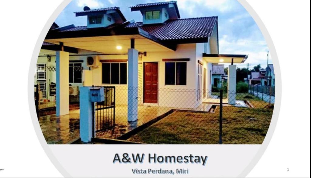una imagen de una casa con las palabras homogeneidad en A&W Homestay, Vista Perdana, Miri en Miri