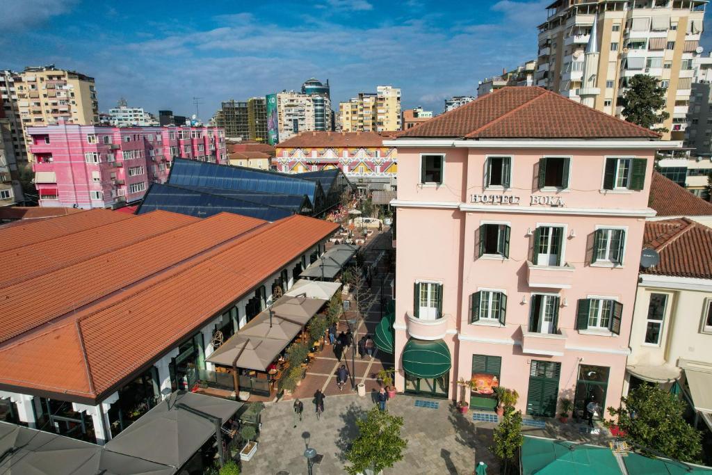 Budova, kde se hotel nachází