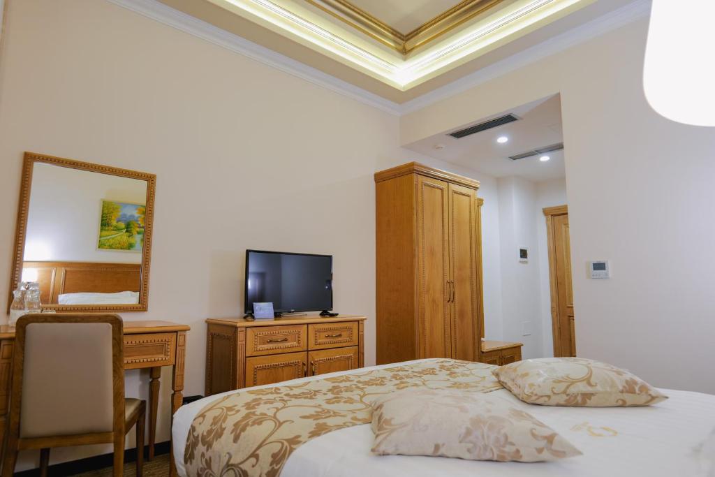 Hotel Boka - 双房双房市政视图