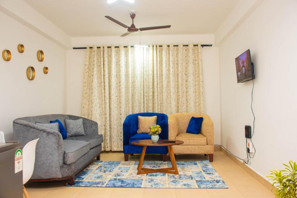Seating area sa IWACU-Cosy,Spacious 1 Bedroom Apartment along Nyali Road