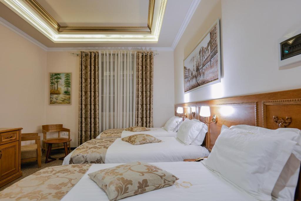 Hotel Boka - 三三室