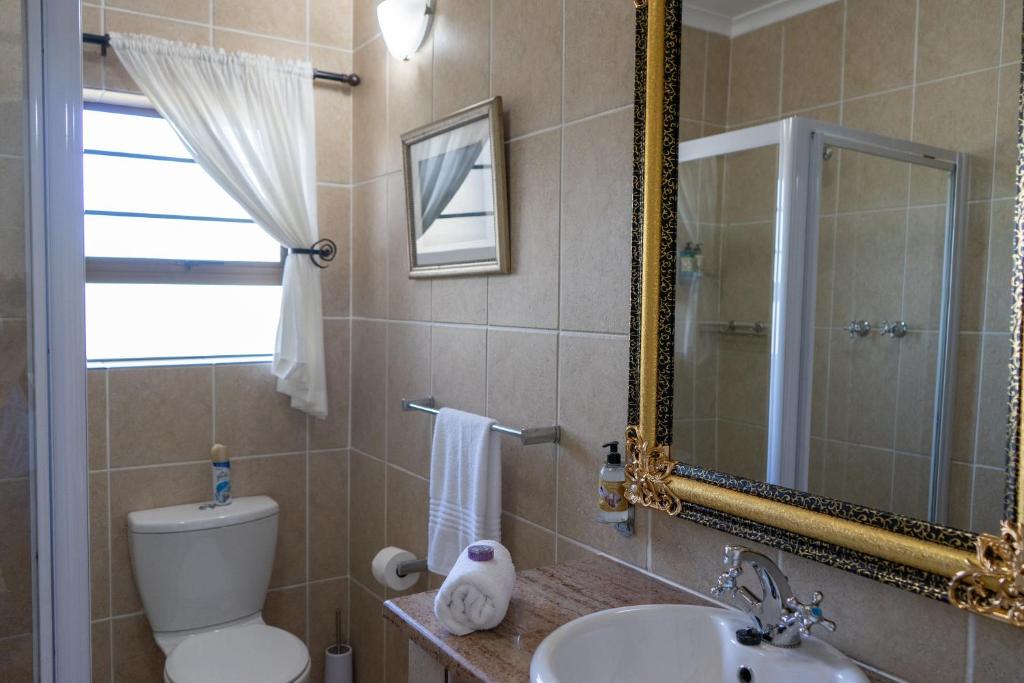 Bar-t-nique Guest House - Image 23