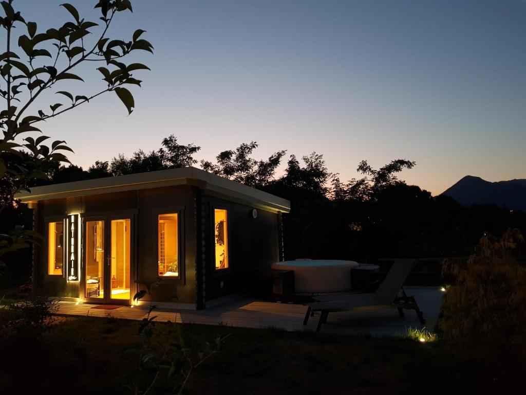Budova, kde se the luxury tent nachází