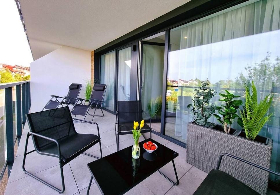 Balkón alebo terasa v ubytovaní Westin House Resort Kołobrzeg - 109 BASEN, SAUNA, JACUZZI, PRYWATNY PARKING W CENIE