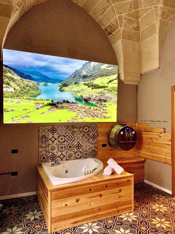 WineExperience- WINE&JACUZZI SUITE