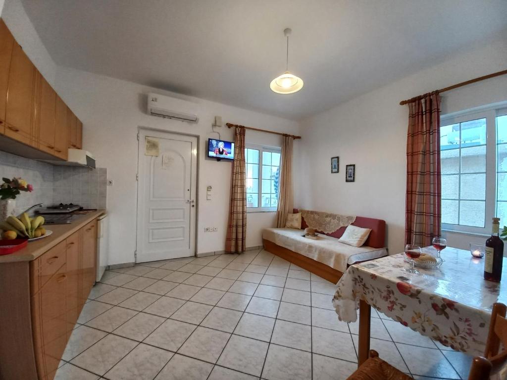 Kuchyňa alebo kuchynka v ubytovaní Babis Apartments