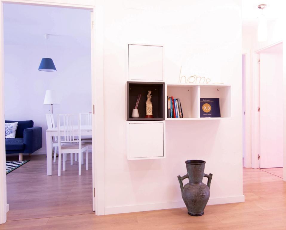 Posezení v ubytování Telmo's Home con PARKING -Sirimiri Apartments-