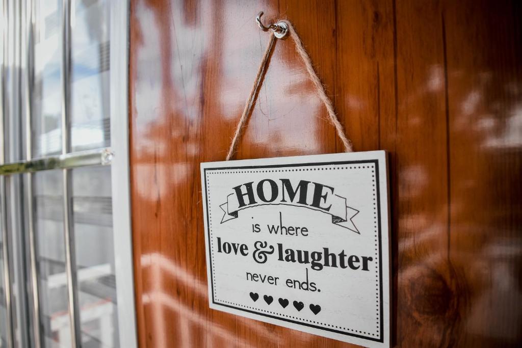 Certifikát, hodnocení, plakát nebo jiný dokument vystavený v ubytování Olive Hostel Roxas City
