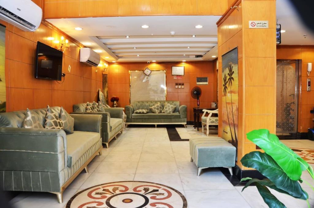Posezení v ubytování Hamad Saif Batal Hotel
