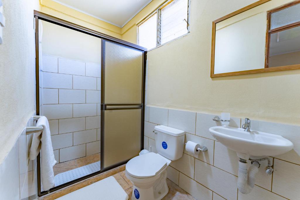 Koupelna v ubytování El Cocobolo Food&Rest Room 5 Bed and Breakfast WiFi AC Pkg gratis