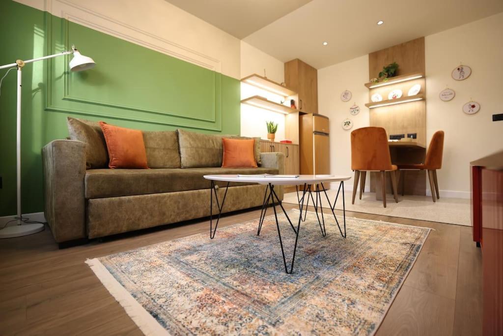 Cozy Apartment in the heart of Tirana - Image 9