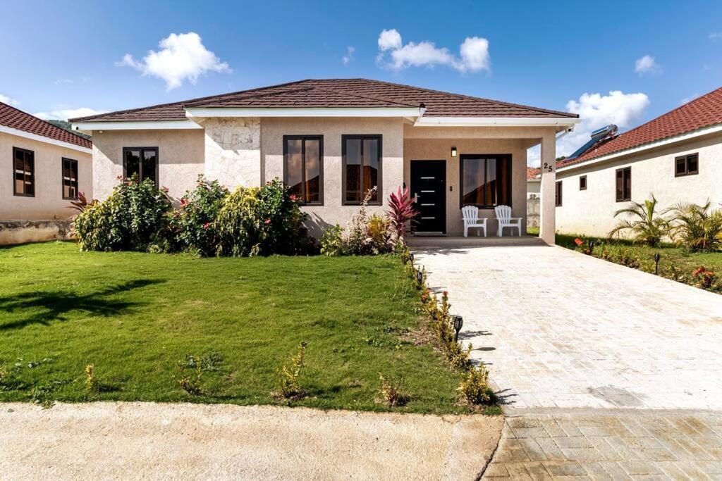 Leah's Retreat, Ocho Rios (updated prices 2024)