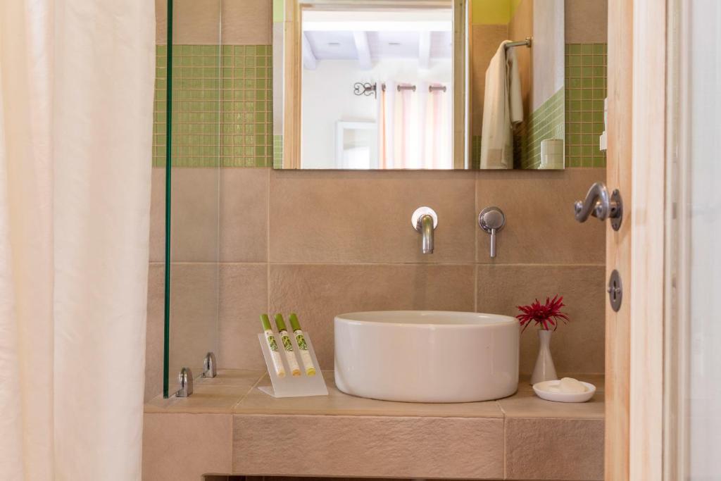 Vencia Boutique Hotel - 4