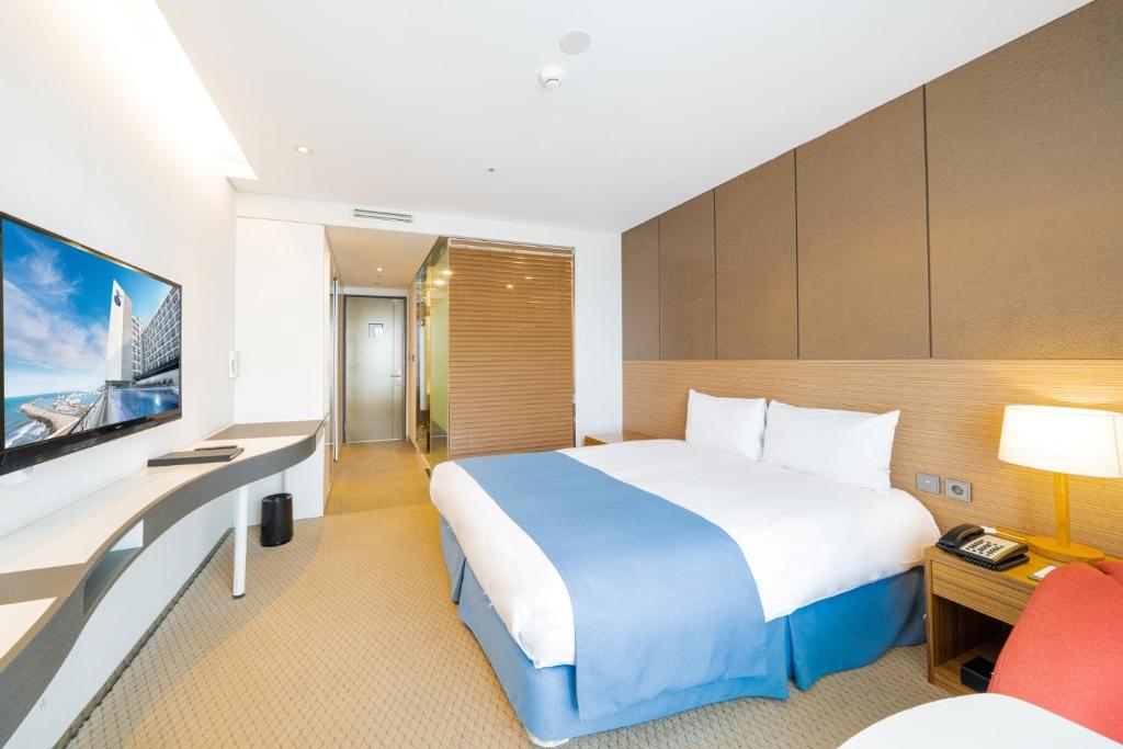 Hotel Whistlelark Jeju - 豪华双人间与海景