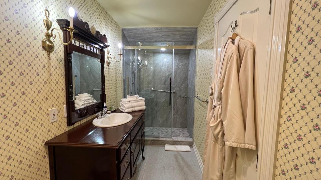Bagno di Bedham Hall B&B