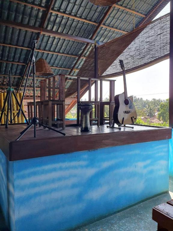 Bazén v ubytování Curly Hostel Negombo nebo v jeho okolí