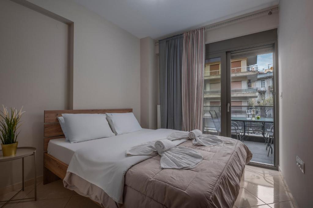 Antigonidon square 2 - 12