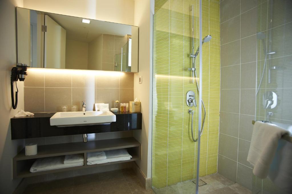 The Signature Hotel & Serviced Suites Kuala Lumpur - Studio De Famille