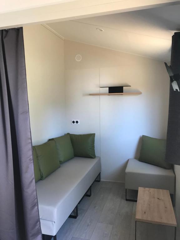 Fotografia z galérie ubytovania Mobile-home Pin v destinácii Bec-de-Mortagne
