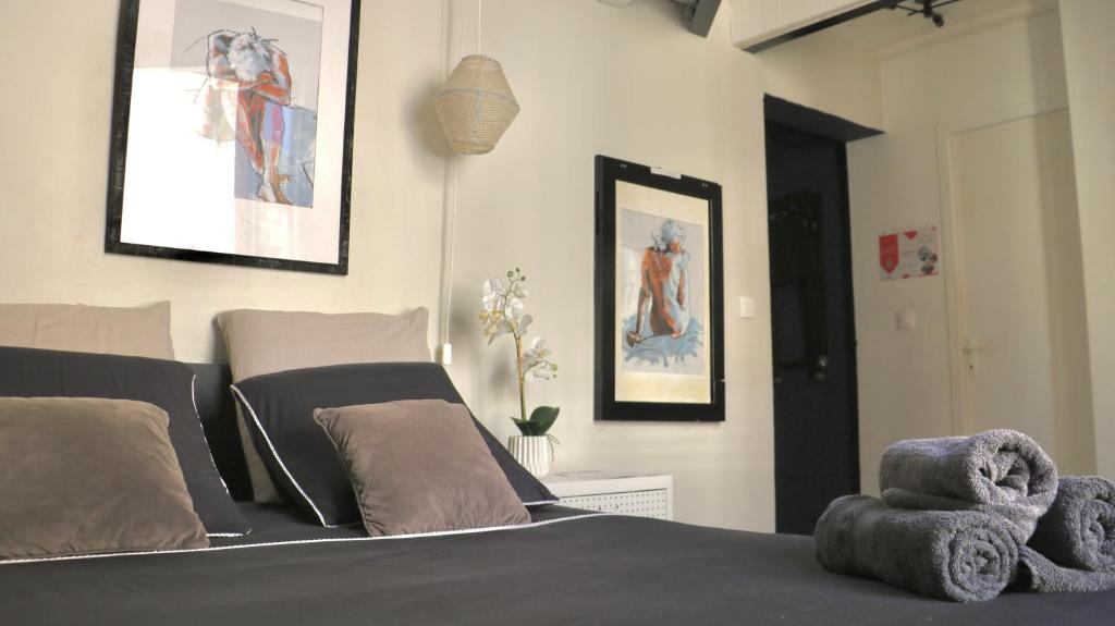 Кровать или кровати в номере Sacré coeur de ville