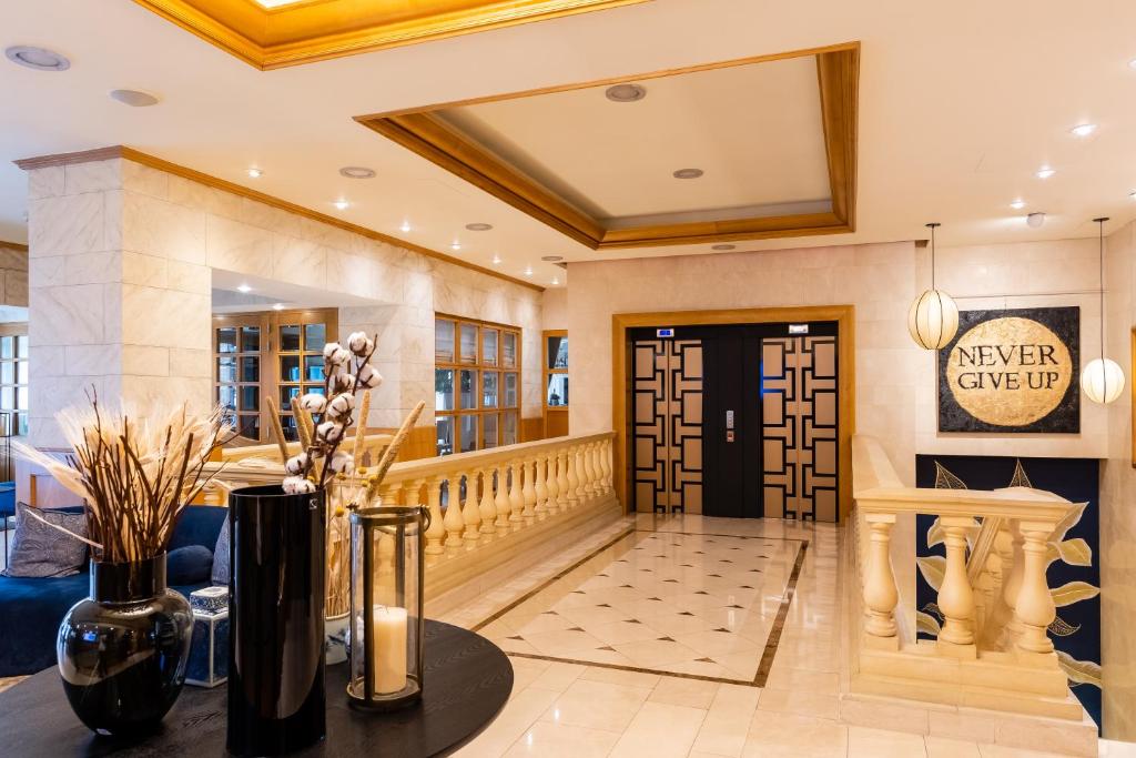 Posezení v ubytování Hotel Le Châtelain