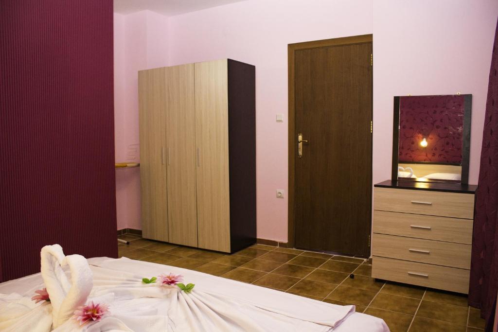 Postel nebo postele na pokoji v ubytování ,,Дироси''