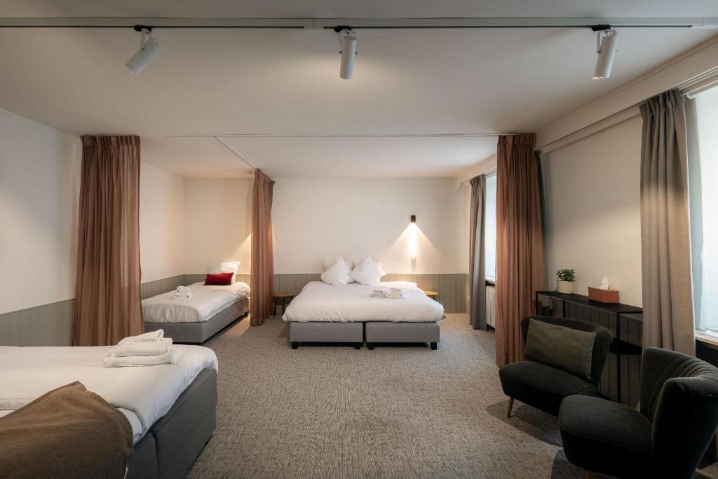 Postel nebo postele na pokoji v ubytování Hotel Augustyn Brugge