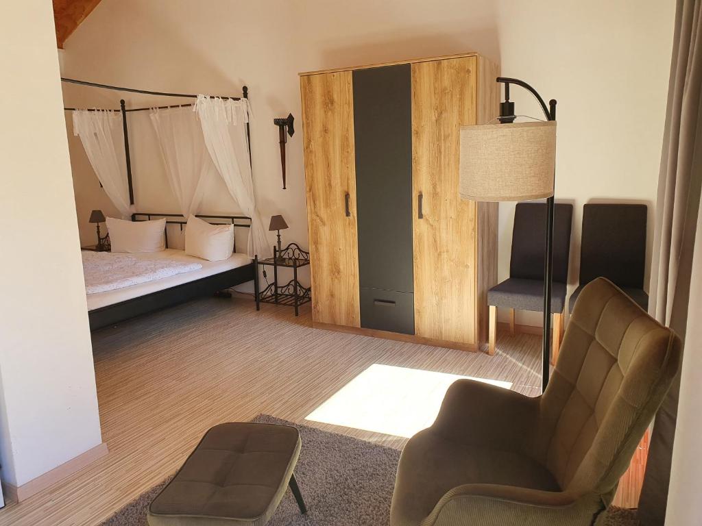 Ferienhäuser & Bungalows - Naturcamp Meyersgrund im Thüringer Wald - Vakantiehuis