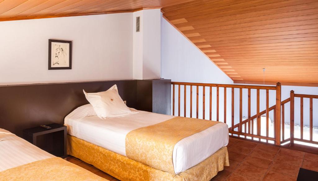 Hotel Vall de Bas - Quadruple Room
