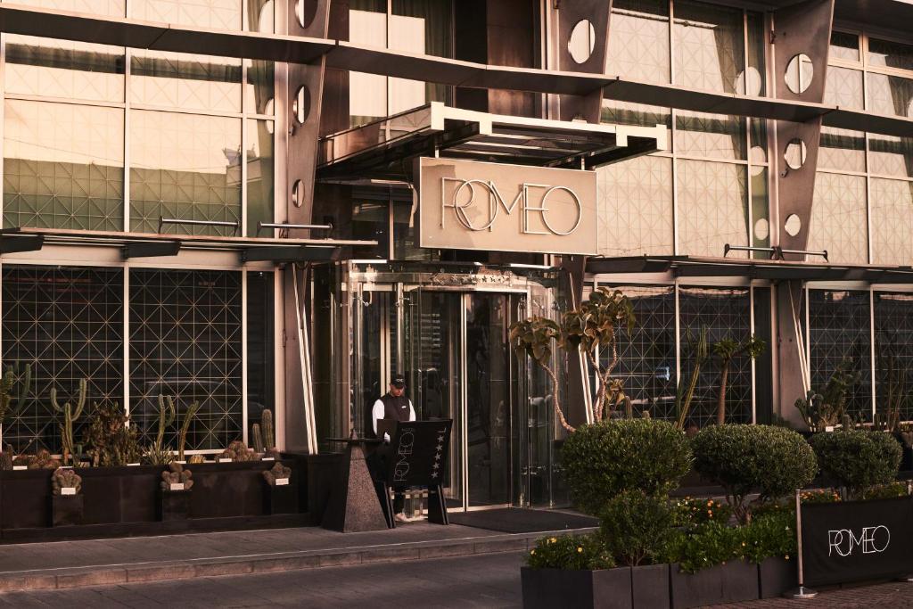 ROMEO Napoli - Resim 36