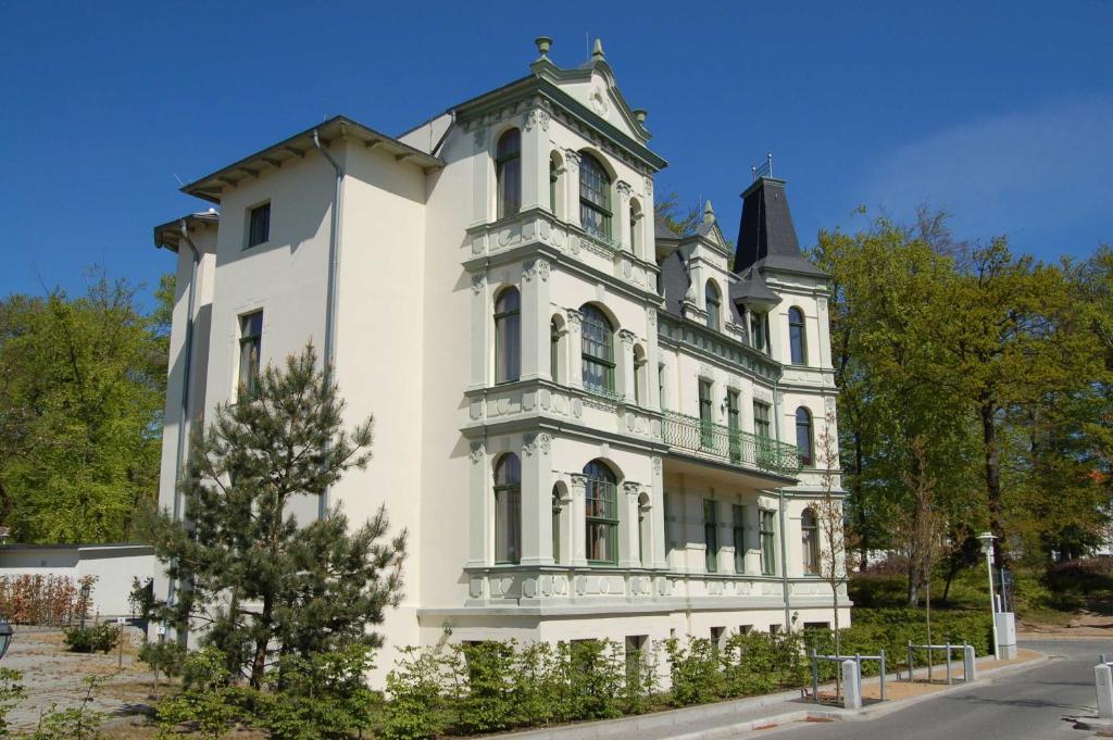 Fotografie z fotogalerie ubytování Villa Waldschloss v destinaci Bansin