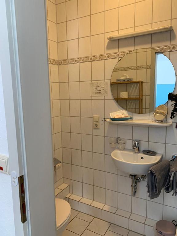 Koupelna v ubytování Hotel Meerblick garni