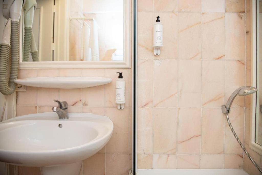 La Bourse Hotel - Resim 8