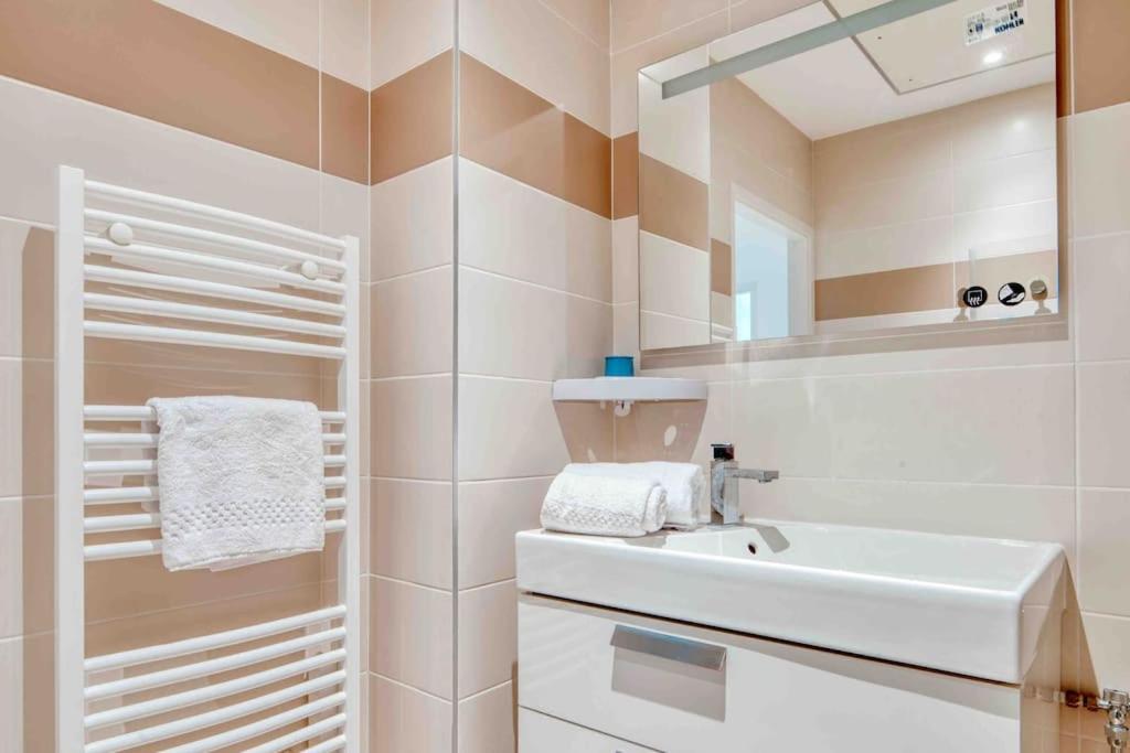 Kúpeľňa v ubytovaní Luxury Apartment Joliette