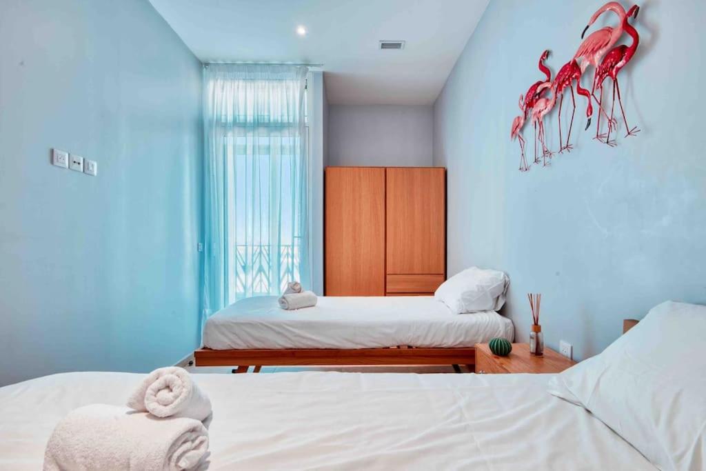 Posteľ alebo postele v izbe v ubytovaní Luxury Apartment Joliette