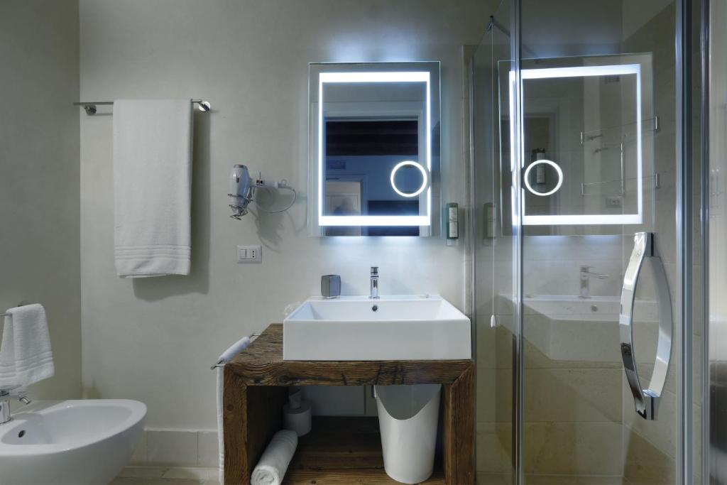 Koupelna v ubytování Hotel Antica Abbazia