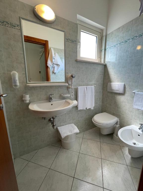 Koupelna v ubytování Albergo Désirée 2