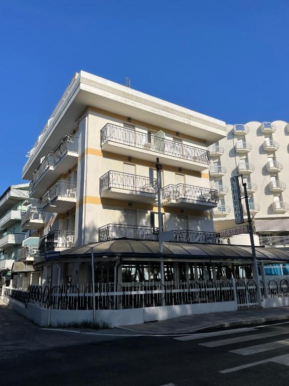 Budova, kde se hotel nachází