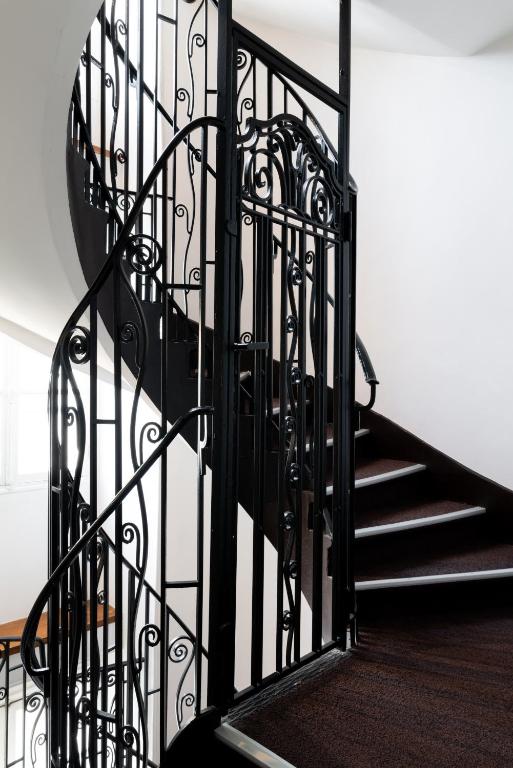 Hôtel Le Colisée - Resim 36