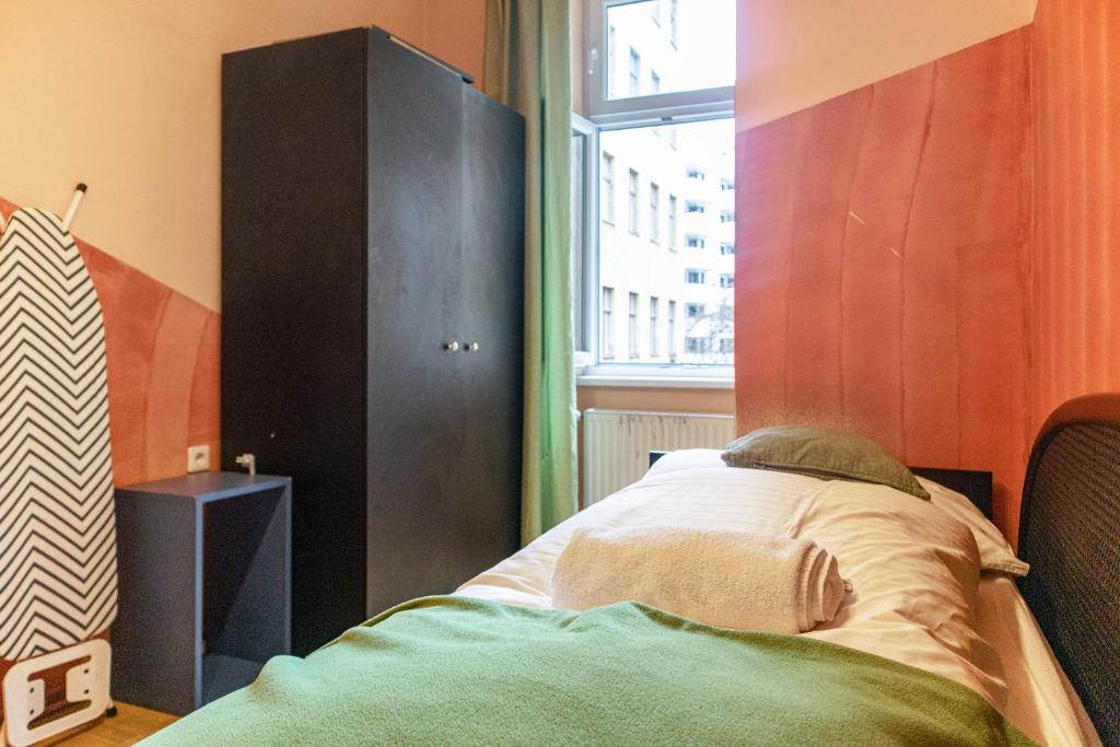 Posteľ alebo postele v izbe v ubytovaní Spacy 2BR Apt. Ideal For Longstays