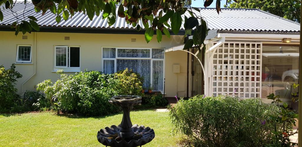 Tortuga - Peaceful Holiday Home with Loadshedding Backup - Image 10