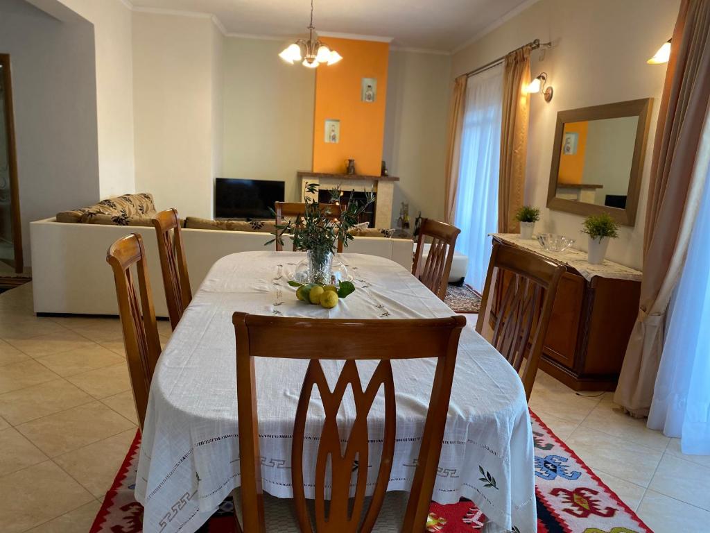 Thanasis house - Image 9