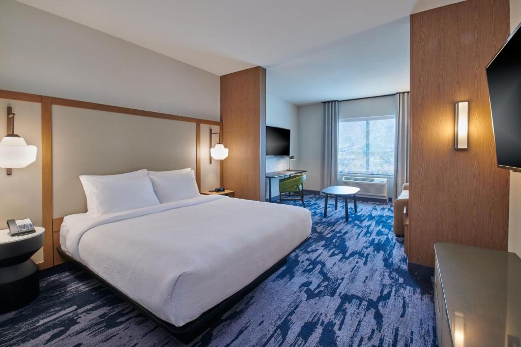 Fairfield Inn & Suites by Marriott Chicago O'Hare photo