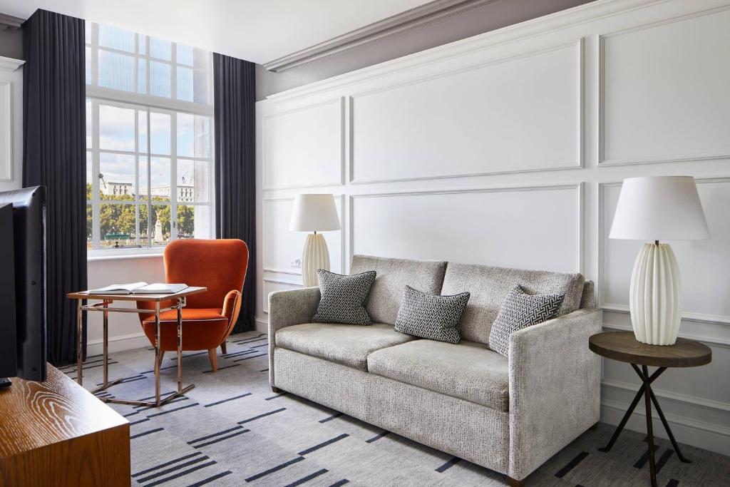London Marriott Hotel County Hall - Executive, Guest Room, 2 Double, Sofa Bed