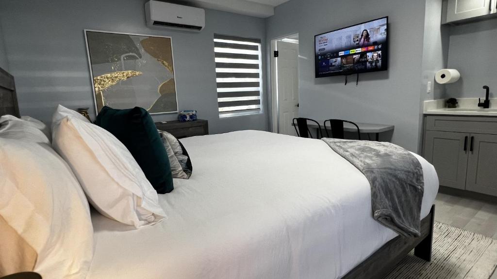 Oceano Suites Daytona Beach - Suite Deluxe Con Cama Extragrande